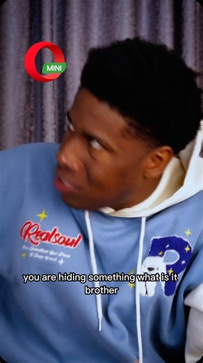 “When your friend is determined to uncover your secrets, but you’ve got Opera Mini’s privacy mode on your side #OperaMini #PrivacyMode #TechHacks | R0dn3ytwm