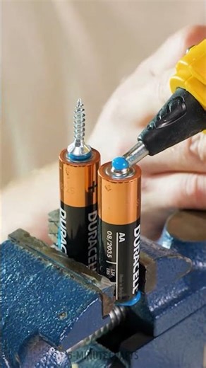 How to make a mini welding machine from batteries 🧑‍🏭