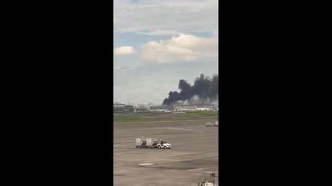 Japan: Fire Breaks Out at Tokyo Haneda Airport Old Hangar, Flights Unaffected