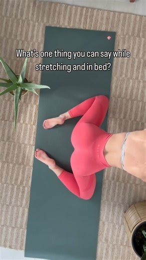 #Explorepage | Ella Anders