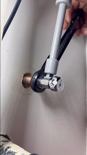 how a real plumber installs an angle stop
