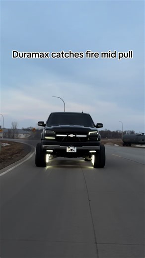 Blackice🖤 (@blackice6.6)’s video of duramax