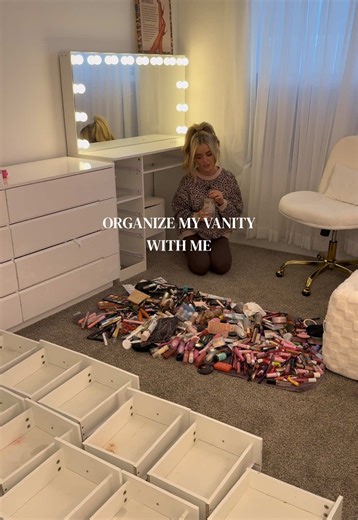Vanity Organization Tips for a Clean Space