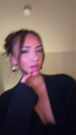 Juliana (@julianasstu)’s video of saying goodbye