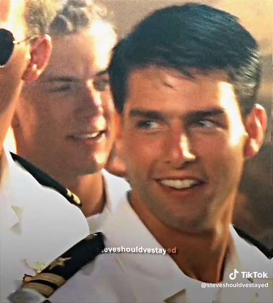 i was supposed to post this like. 2 days ago but completely forgot xx thanks @noah | ewanluvbot for the tg86 scenes 😍 #topgun #topgunmaverick #maverick #iceman #topgun1986 #tomcruise #valkilmer #petemitchell #tomkazansky #fyp #foryou #foryoupage #fypシ
