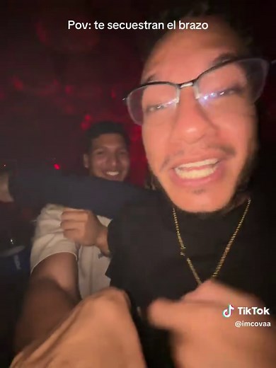 Escucha el remix de Esclava con Bryant Myers