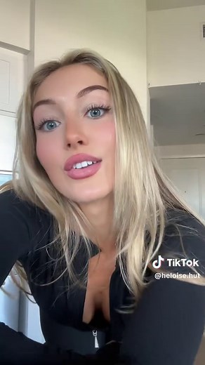 Heloise (@heloise.hut)’s videos with Sister Golden Hair - America