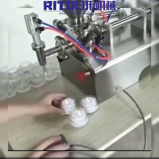 Semi-automatic precise quantitative paste filling machine