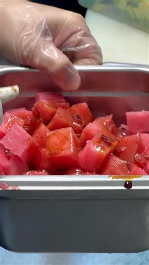 ¿Sabías que en Go Fresh tenemos opciones para todo el mundo? ¿Eres vegano? 🌱 Prueba nuestras setas al horno. ¿Eres pescatarian? 🐟 Prueba nuestros pokes, ceviche o filete de salmón cocido. ¿Eres carnívoro? 🐄 🦃 🐓 Prueba nuestros churrasco, ground turkey o pollo desmenuzado. | Go Fresh