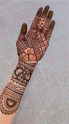 Bridal henna design 👌 ✨️ 😍 #mehndi #bridalmehndidesign #simplehenna #hennadesign #henna #shorts