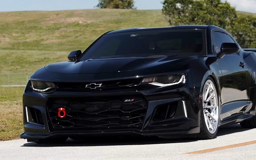 大黄蜂的黑化，霸气凶猛的雪佛兰 科迈罗 ZL1 黑色猛兽 - Velgen Forged VFMP - 20'