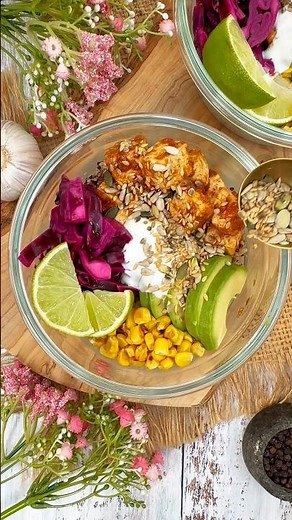 Easy tofu quinoa bowl With vegan ranch sauce