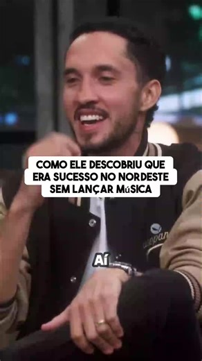 A prova viva de que o povo dita a regra! 🤯 Descubra como uma música, antes mesmo de ser lançada oficialmente, vazou de uma pescaria e, em três dias, já estava estourando nos paredões do Nordeste. Essa história de viralização orgânica é sensacional! A reflexão sobre como a identificação do cotidiano é o verdadeiro segredo para dominar os algoritmos. #Viralizou #MusicaBrasileira #SucessoOrganico #Paredao