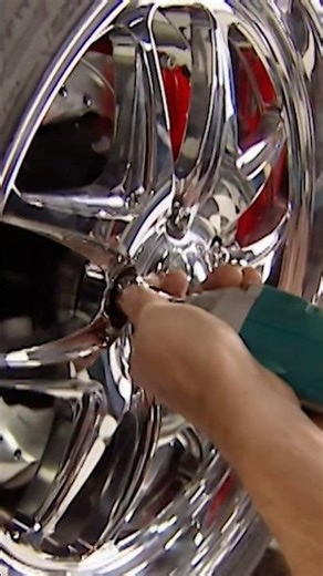 Freshening up a ’71 Pontiac GTO on Horsepower with a new wheel-and-tire combo