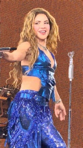 Shakira - Whenever, Wherever (Clip) (LMYNL Tour Live in Atlantic City, 7-25-26) (4K HDR, HQ AUDIO)