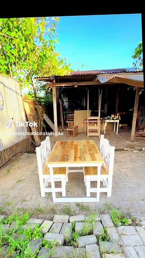 Customized 4 Seater Pallet Dining Table Set | Reclaimed Wooden Furniture