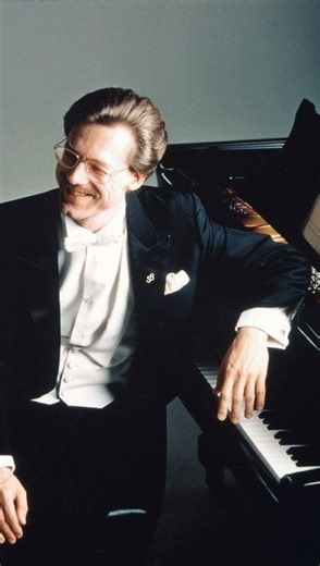 The Pianism on Instagram: "Stanislav Bunin interpreting Chopin’s Revolutionary Étude, Op. 10, No. 12 at the 1985 Chopin Competition in Warsaw, which he won at 19 years old. Since he lives in Japan, it’s already his birthday so happy birthday to S. Bunin! Always full of verve no matter the wrong notes, with a unique touch and sense of rhythm. Although he had a fast burgeoning career at the start, the public seems to have lost sight of him. What happened? In 1988, as he was in search of musical fr