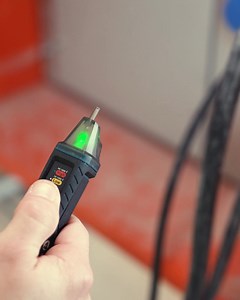 Have you heard? ​ Our new GVD 1000-17 Professional Non-contact Voltage Tester proves its reliability right from the get-go. Thanks to its automatic self-test every 5 seconds, you can always rely on the result.⏱️👍​ Discover our safe and simple solution for quick voltage testing now. https://brnw.ch/21wV0Xu | Bosch Professional Power Tools and Accessories