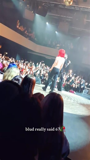 @6arelyhuman u slayed dw✨️ filmed by me btw😥 #fyp #viral #6arelyhuman #asteria #hyperpop