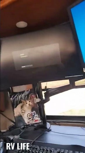 RV Living Full Time - Gaming PC SETUP