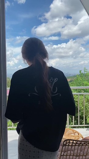 Morning Coffee with this kind of view🥹🍃🥰 📍SUNSET POINTE #relaxing #healing_through_nature #fypage #sunsetpointe #fyp #trending #coffelover #mountain #therapueticview