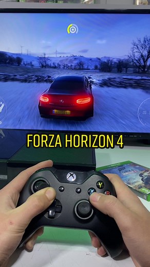 Forza Horizon 4 on Xbox One - Ultimate Racing Experience