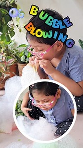 4 comments | Who knew blowing bubbles could help kids grow smarter? 易 Fun + Development = Perfect combo 﫧  Save & Share with other parents/teachers! #learningthroughplay #kidsgames #bubblefun | Kids Learning Center | Facebook