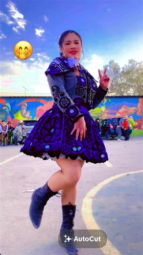 ¿Quién es para ir a Coyo? — Invitación para ir a bailar