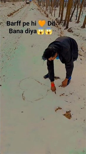 Kashmir🏞 ke barf pe hi Dil 🧡bana diya😱😱 #shortsfeed #dil #shortvideo