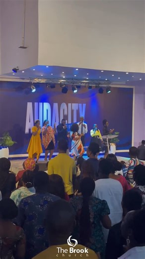 Pst. Ose Imiemohon on Instagram: "SERVICE RECAP … We ended the 21 Days Of Prayer and Fasting in grand style!🎉🎉 We worshipped, praised and thanked God for a new season that is set to be glorious. Indeed we are set to be on the offensive through out the year by the help of God.🙌🙌 #servicerecap #audacityoffaith #thebrookchurchng"