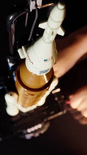 LEGO Technic NASA Artemis Rocket Build & Orion Splashdown