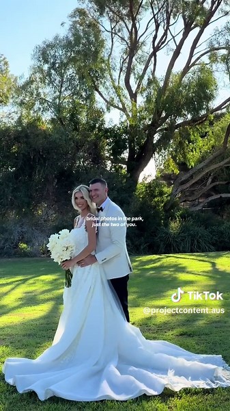 Perth Wedding Inspiration: Bridal Photos & Dress Ideas