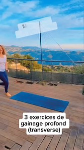 Un gainage qui renforce vraiment ton ventre… sans écraser ton périnée ✨ Voici 3 variations efficaces pour activer TON transverse en douceur mais en profondeur : 1️⃣ 4 pattes flottant → planche Tu respires, tu engages le bas du ventre et tu allonges sans pousser vers le bas. 2️⃣ Planche → fessiers vers les pieds Un mouvement court, contrôlé, qui mobilise ta sangle abdominale tout en préservant ton plancher pelvien. 3️⃣ Planche mains ↔ avant-bras Pas besoin d’aller vite : c’est l’engagement du tra
