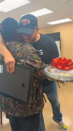 Launcher Delaware | Powered by West End Neighborhood House on Instagram: "Shout out to our Dover #LauncherDE class completing their 14 week program! They learned all aspects of starting and running a small business from marketing to operations, finances to how to pitch. This class is hosted in partnership with @neighborgoodpartners funded in part by @barclaysbankus and taught by the incredible @janaidssalonformen Are you ready to start your business to take it to the next level? We are accepting