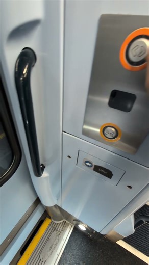 SWR class 458 doors opening - REMASTERED