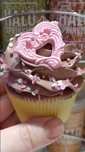 Cupcake Piping Techniques for Beginners Part 164 #cake #cakedecorating #baking
