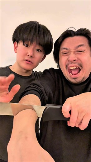 This magic trick is sure to make you laugh out loud. #magic #funny #funny