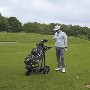 We sent PGA Pro Alex Elliott Golf the new PowaKaddy FX7 to review at Mottram Hall, fair to say the top of the FX range really doesn't disappoint 🙌 🛍 Shop the new Powakaddy FX7 online & in-store at #AmericanGolf 👉 https://bit.ly/2V6Wdah | American Golf