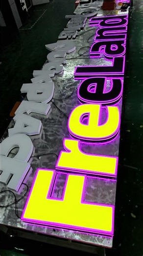 Do you know what is the new and popular signage technology at USA? #signagede-sign #signage