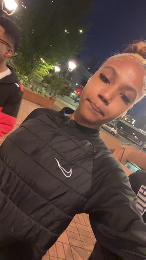 Vidéos de 𝐊𝐍𝐀😇 (@kna.clr) avec son original - Ami