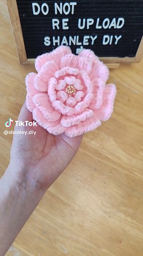 Create Stunning Fuzzy Wire Flowers Easily