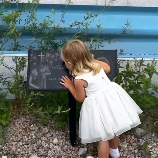 Celebrate a life well-lived with our Bespoke Eternal Headstone. This Tender Memorial Garden Stone is custom-carved to honor your loved one’s legacy with enduring precious memories. Crafted with heartfelt care, each marker is a timeless tribute of love and reverence. Sarah wanted a unique memorial for her late father, John. She chose our personalized headstone, engraved with his favorite quote and a custom design reflecting his love for gardening. Now, her family visits the serene garden stone, f