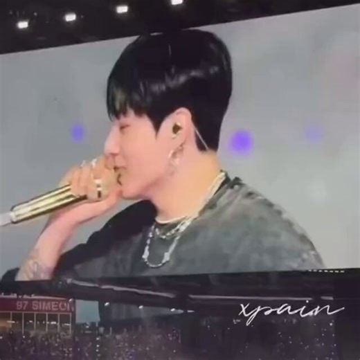 변명은 니멤이 항상 하던거고 저건 말하는 멤도 음향사고로 다 염소로 송출됨 근데 음향사고말고 니멤 이번콘에 AR 작게 깔린거 소심하게 불러도 염소창법인거 ㅈㄴ 많은데 다 찾아서 영상 올려줄까? 흐린눈 해줬더니