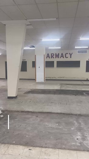 🔥 ONE YEAR AGO TODAY 🔑 We got the keys to our new building… and the real work began. One year. One major remodel. One absolutely insane transformation. Huge thank you to every volunteer, every family member, every racer, and this incredible community that backed us the whole way. None of this happens without you.🫵 There’s nothing truer than this: #WeAreLimitless 🏁🇺🇸 #limitlessrc #rctownusa #rclife #millingtonmi #boofrc #limitlessnation #mcdonaldchevrolet @dewalttough @homedepot @menardshom