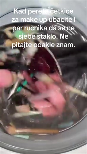 Alex_Makeup_Vracar (@alex_makeup_vracar)’s videos with Down on the Floor (Vox) - Ah2