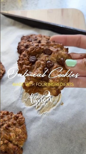 Oatmeal Cookies | four ingredient chocolate chip cookies #healthy #gluten free ten