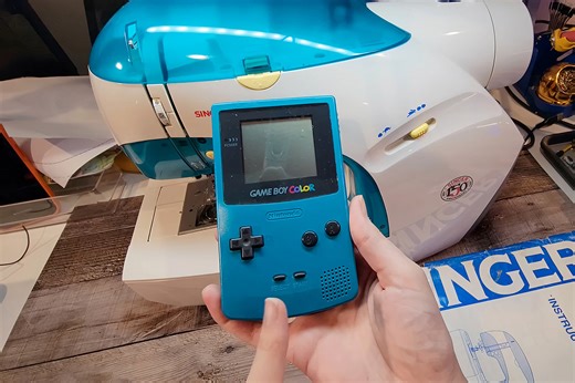 Fascinating Look Back at the Singer IZEK 1500, an Unusual Game Boy Sewing Machine