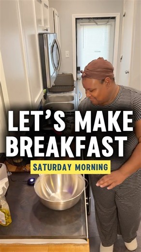 Saturday Morning Mom Vlog | Making Breakfast for My Family