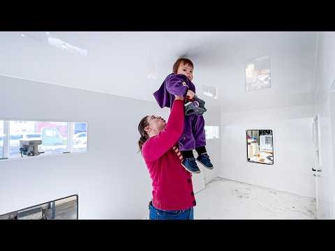 Eurocargo 4x4 camper: Ana and Rareș see the completed shipping container for the first time