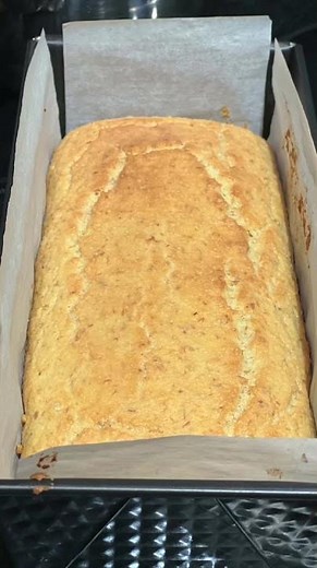 KETO ALMOND FLOUR BREAD